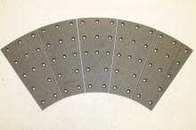 Svislý kovací lis LZK 4000A - brzda, třecí segmenty R725xR400x8 mm- 15° vrt. BM-11